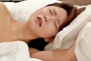 大熊探秘,性格温柔清纯甜美的小成熟主妇。