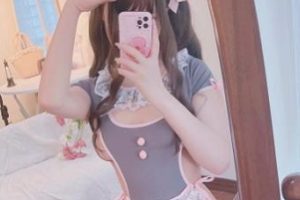 我爱的微密圈,它居然有女仆,喵喵还那么可爱。