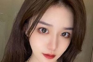 某推顶级神颜,身材一流的大v们,你们都是怎么火的?