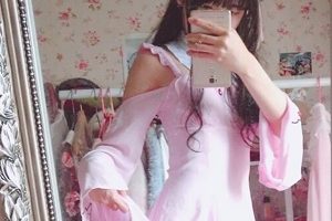 最新Venus-深受宅男喜爱的微博红人小女神-啪喵少女露脸