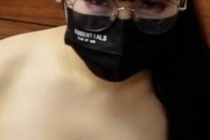 老虎菜私房模特系列的第弹:正经的约战。