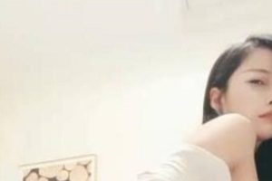 最新虎牙新晋超人气本土极品美女网红浮力主播（一库一库）有尺度自摸银X热舞完整合集（1v-1.08g）