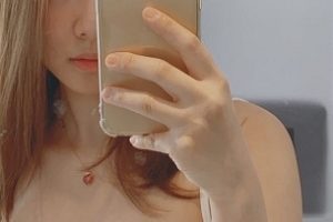 人气网红许美仁四眼金主玩玩私拍0.66G百度盘视频