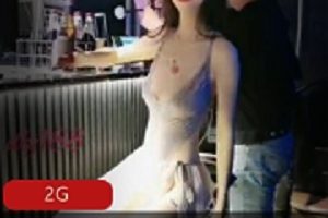 推特网红大表姐烹饪美食，让你见识性感漂亮的反差烧小狗