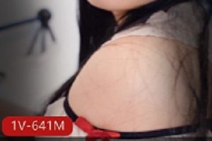 《完美蜜桃苏苏：UP主精心打造的1V641M国语对白给力爱情故事》