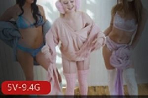 观赏网红CarrieSage的性感美貌：精致的脸庞、清秀的五官、搭配迷人的大眼睛