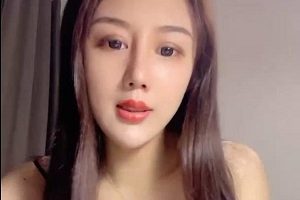 火辣女神于小雅：9分颜值、超高资源3V，让男生们心跳不已