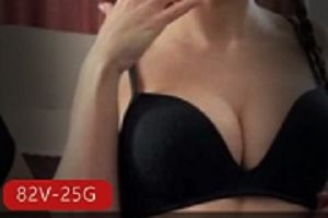 MiniDiva网红视频：浮力姬魅力，82V-25G超大罩杯爆发