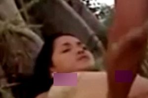 稻田村长儿子暴力怼C：网红小青的坚强性格