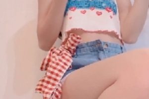 清纯少女双马尾+樱桃豆+可爱短裤+妹子放飞自我打包百度盘