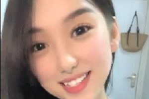 美女如花：1V奇妙玩得开心