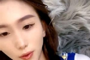 诱惑美女服装摆弄小腰，1V1.96GB百度盘