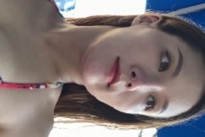 视频大罩杯长腿翘臀比基尼美女1V/9.45G/百度云