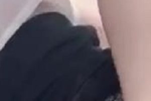 夏花推特网红美少女的女秘书作品一部：颜值担当的御姐范OL秘书服装视频