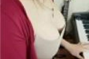 微博声乐老师（艾尼呦ing）反差婊定制