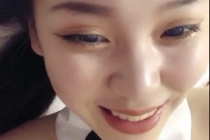 气质女神兔耳朵款式朋友礼物，可爱兔耳朵设计，适合打粑粑使用，内释技术，高清1V摄像，538m传输距离，支持百度云存储。