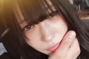 清纯学生美眉FC2首次摄影高三学妹用嘴车里口B正脸视频震撼上线