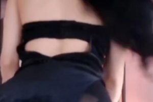 转载搬运虎牙桃一定制1v+110M视频百度盘