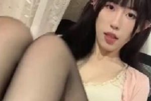 社保姬果果：清纯自拍作品惊艳亮相，下载观看享受颜值与才华