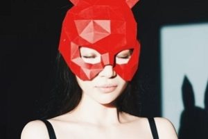 奔放户外展示！知名摄影师aaartanisss作品，大罩杯嫩模，10V四人游，150M，百度盘链接永久有效