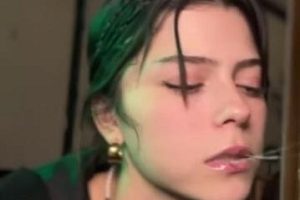 自拍合集+视频平台+特写美貌+Blake最新合集+16V2.5G+补充旧资源+，包含棒棒糖特写与老外青春期回顾