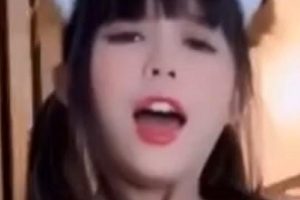 KittyKum自拍视频大放送：真人秀道具秀精彩内容