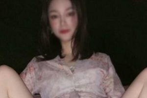 某推人气火爆高颜绝顶大长腿宅男女神白姬最新合集1V395M，展现多样风格