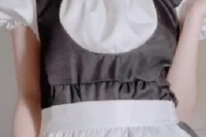 高颜值御姐《里有》三连女仆1V1G，魅力无限