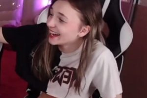 甜美眼镜妹Queen_kitty最新合集86V54.5G，百度收藏