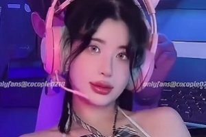 台湾网红Cocopie素颜浴缸秀合集5V275M，真实自然颜值爆表