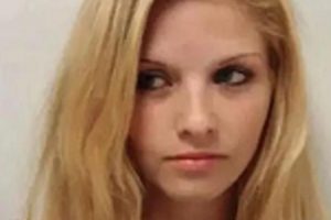 SM女囚电击项圈优质合集2.4G，绳子滴蜡小皮鞭等你来玩