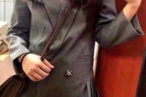 网红少女痕痕可甜可咸最新合集32V45G，水汪汪大眼睛