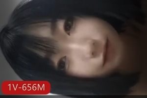 黑丝高校露脸女学妹最新合集1V656M，男友同伴求J主