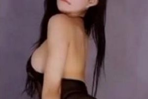 虎牙超人气优质美女主播浮力姬美艳女神定制作品合集1V400m，稀缺有尺度