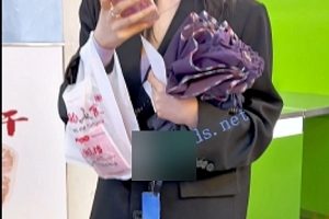 光腿包臀少妇视频KFCCD629MB火热下班奶茶