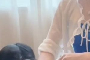 魔女豆广州SP女主打PP狂抽短视频合集68部1G，身材嘎嘎棒