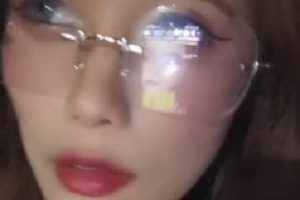 眼镜娘车阵搭讪实录1V361M黑丝御姐私密展示