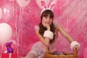 推特CandydollEvar私房照10000P17.7G汁水横流