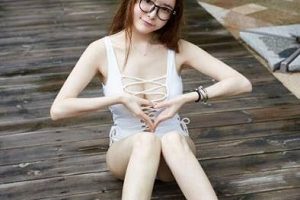 优质身材巨兔御姐浮力姬（你们的小秋秋）压箱底珍贵作品集