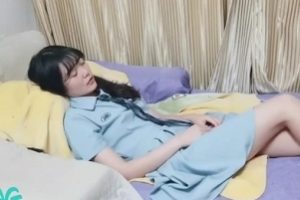 娜娜SWAG清纯学妹剧情1部2.5G太养眼
